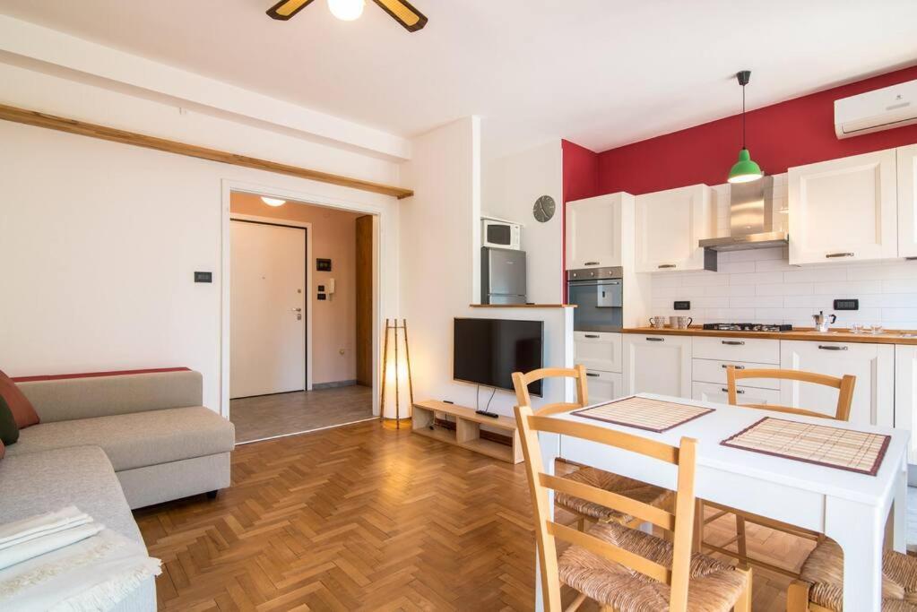 Enjoy Home - Bilocale Sulle Riviere A Due Passi Dalla Specola Padova Exterior photo